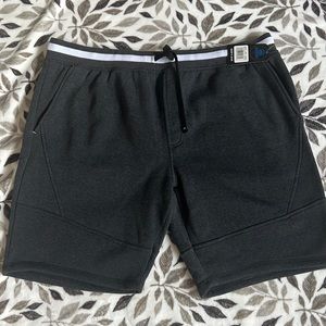 Monument men’s shorts size 2X
